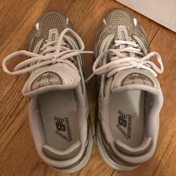 New Balance 1000 Athletic Sneakers - Picture 3 of 7